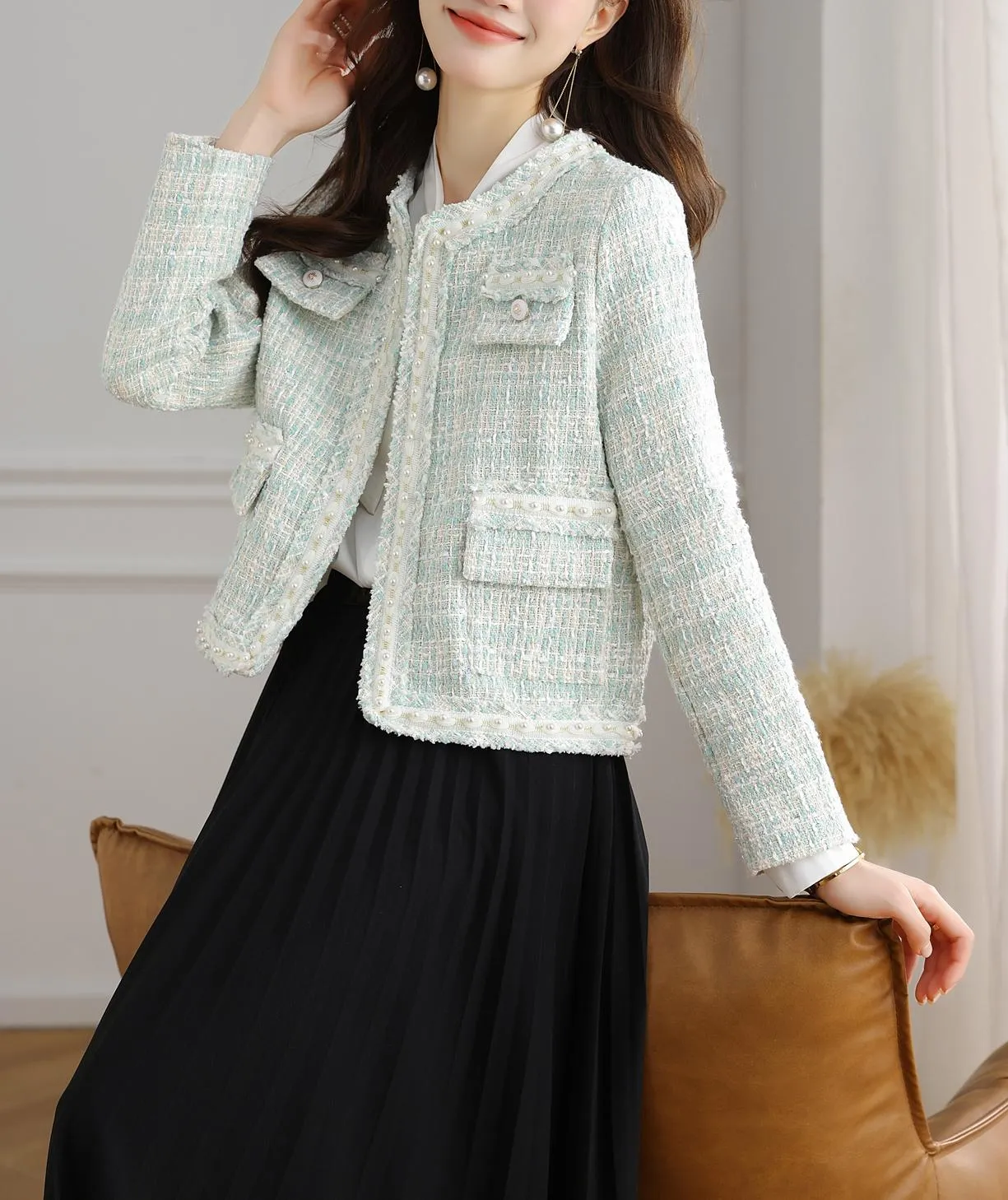 Women's Textured Print Blazer with Cropped Design